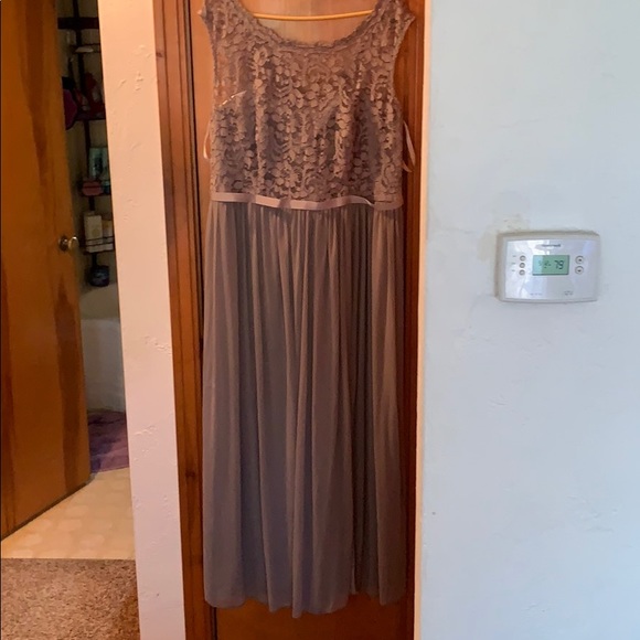 David's Bridal Dresses & Skirts - Bridesmaids dress (grey) David's Bridal Dresses & Skirts - Bridesmaids dress (grey)